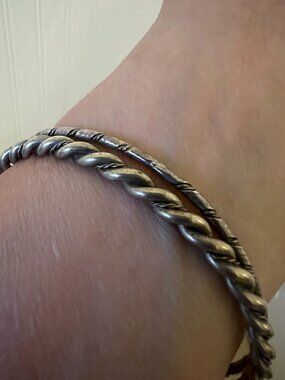 Twisted Rope‑Style Metal Bracelet Set (2 Pieces)